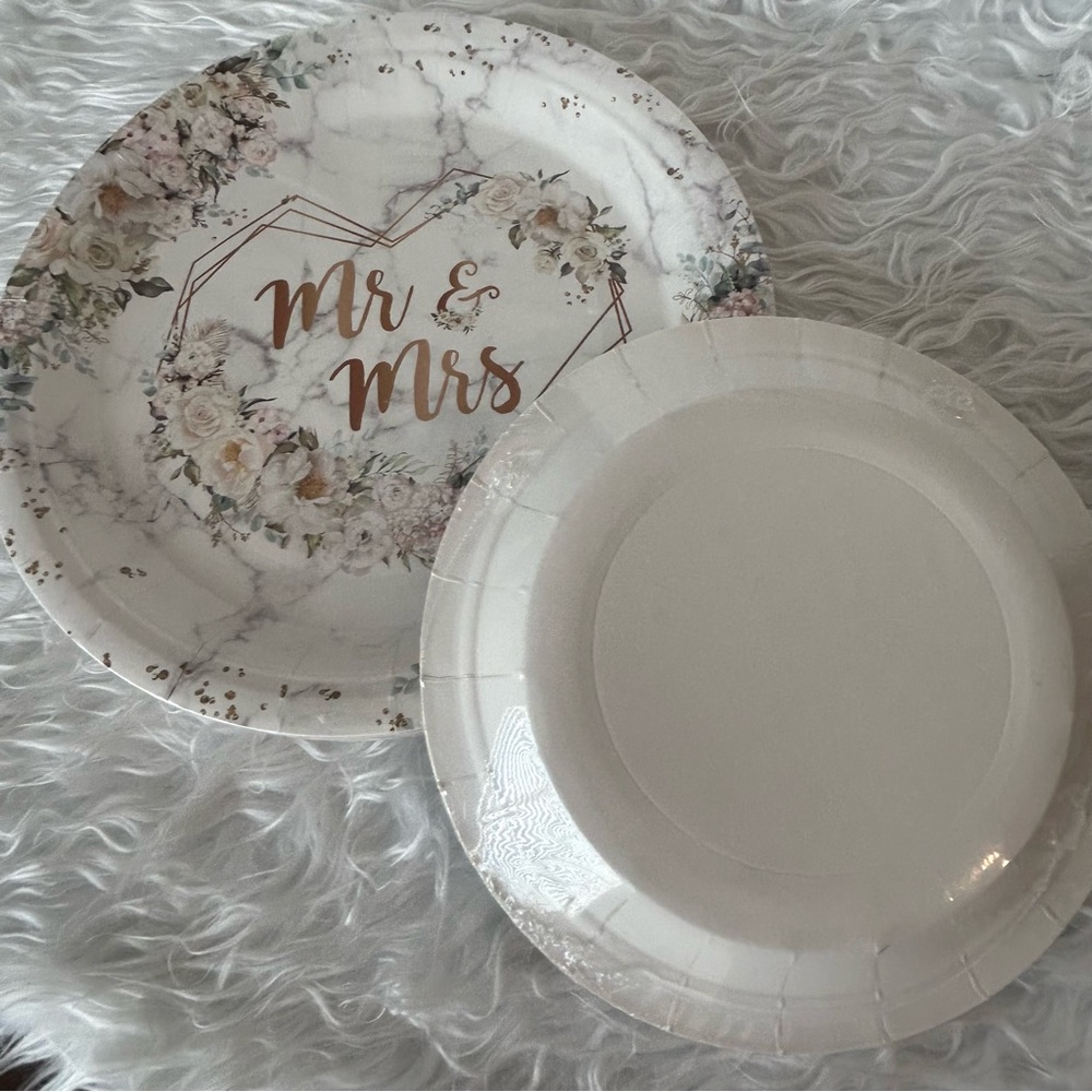 New Anniversary/Wedding Party Supply Set 24 Servings Plates Cutlery Disposable - Picture 7 of 9